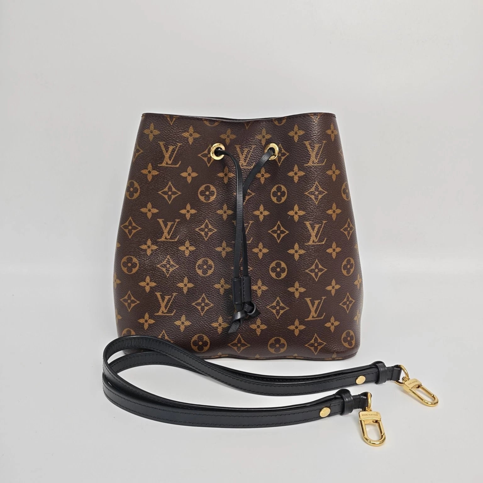 Louis Vuitton NEONOE Canvas Black Medium Bucket Bag For Women