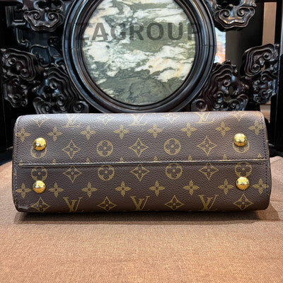 Louis Vuitton Monogram Cluny MM Handbag - Classic Women's Shoulder Bag