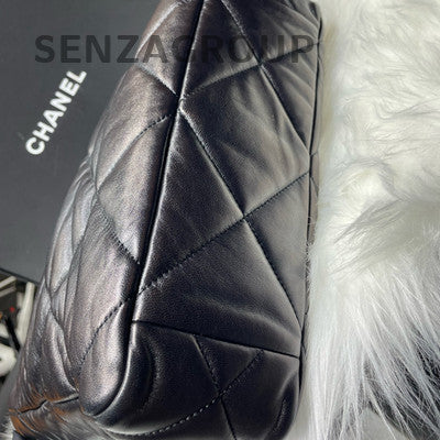 Chanel Quilted Tote Chain Shoulder Bag Black Gold Women Classic Fashion