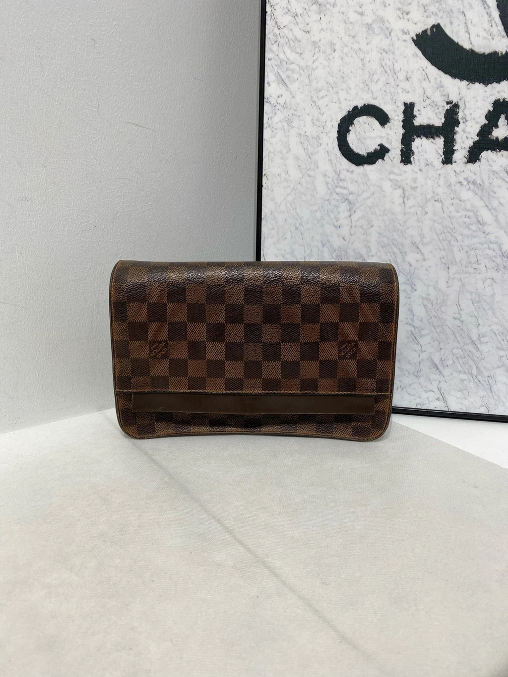 Louis Vuitton Damier Canvas Clutch Bag For Women