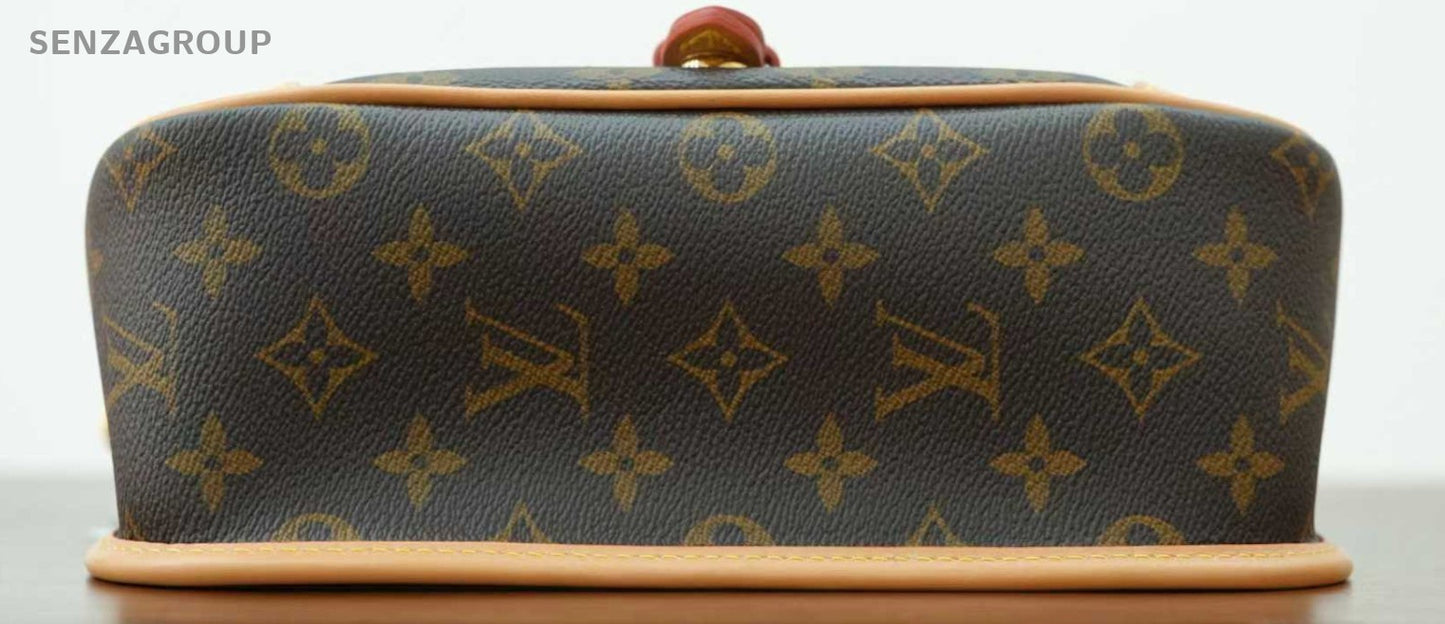 Louis Vuitton Diane Monogram Shoulder Bag Crossbody Brown Gold Women