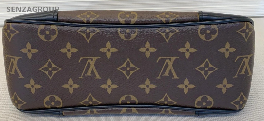 Louis Vuitton Monogram Chain Shoulder Bag Crossbody Brown Gold Women Classic