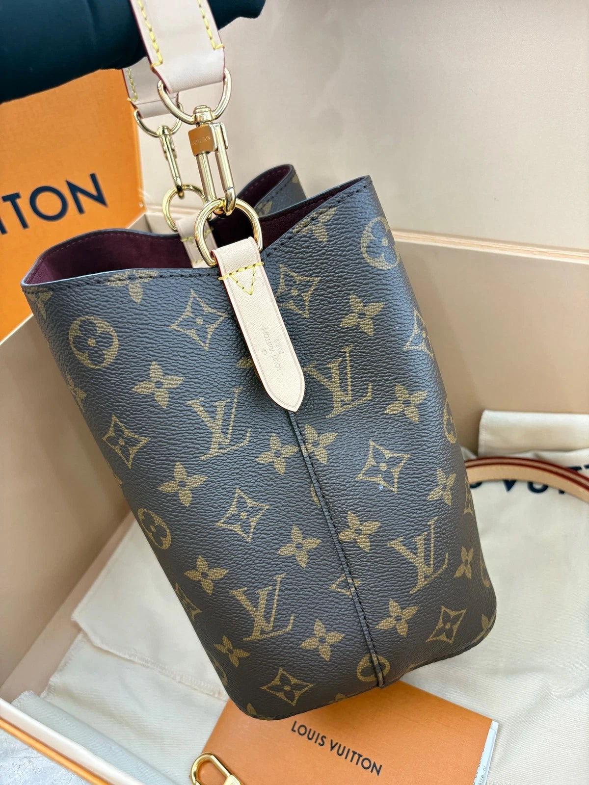 Louis Vuitton NEONOE BB Mini Bucket Bag For Women