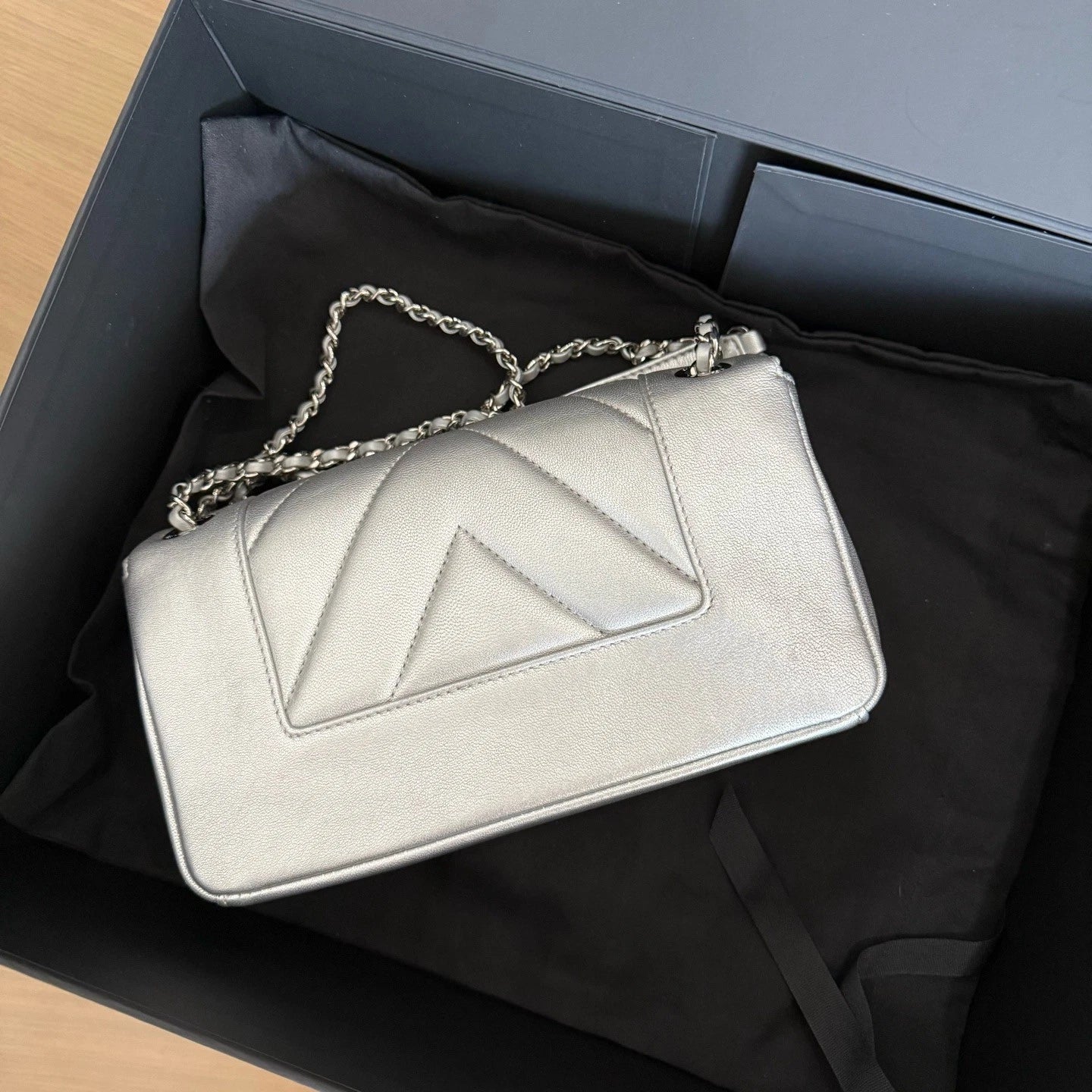 Chanel Classic Flap Chevron Chain Shoulder Bag Crossbody Bag Silver Women