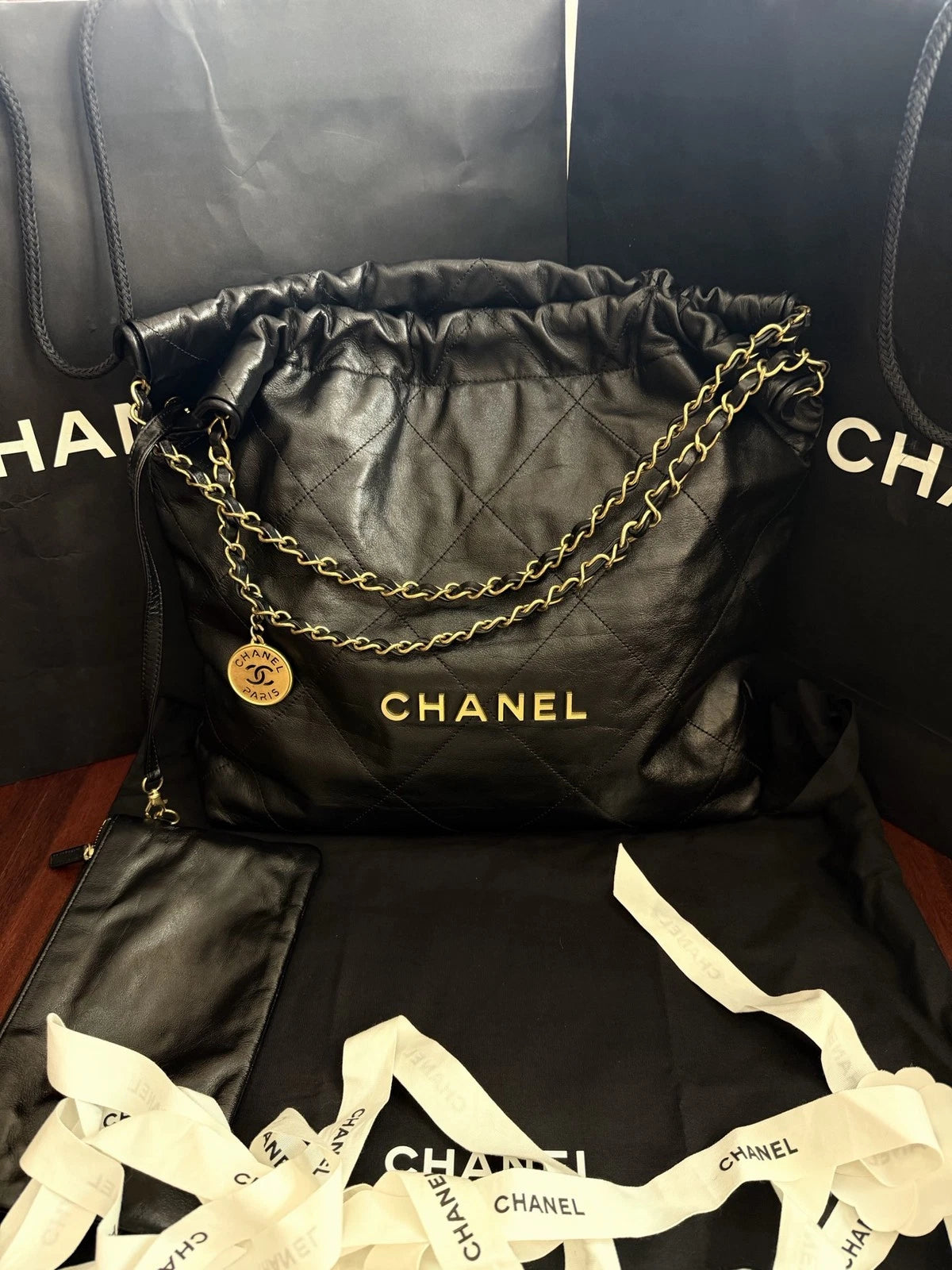 Chanel 22Bag MM Chain Shoulder Bag Black Gold Classic Fashion Women