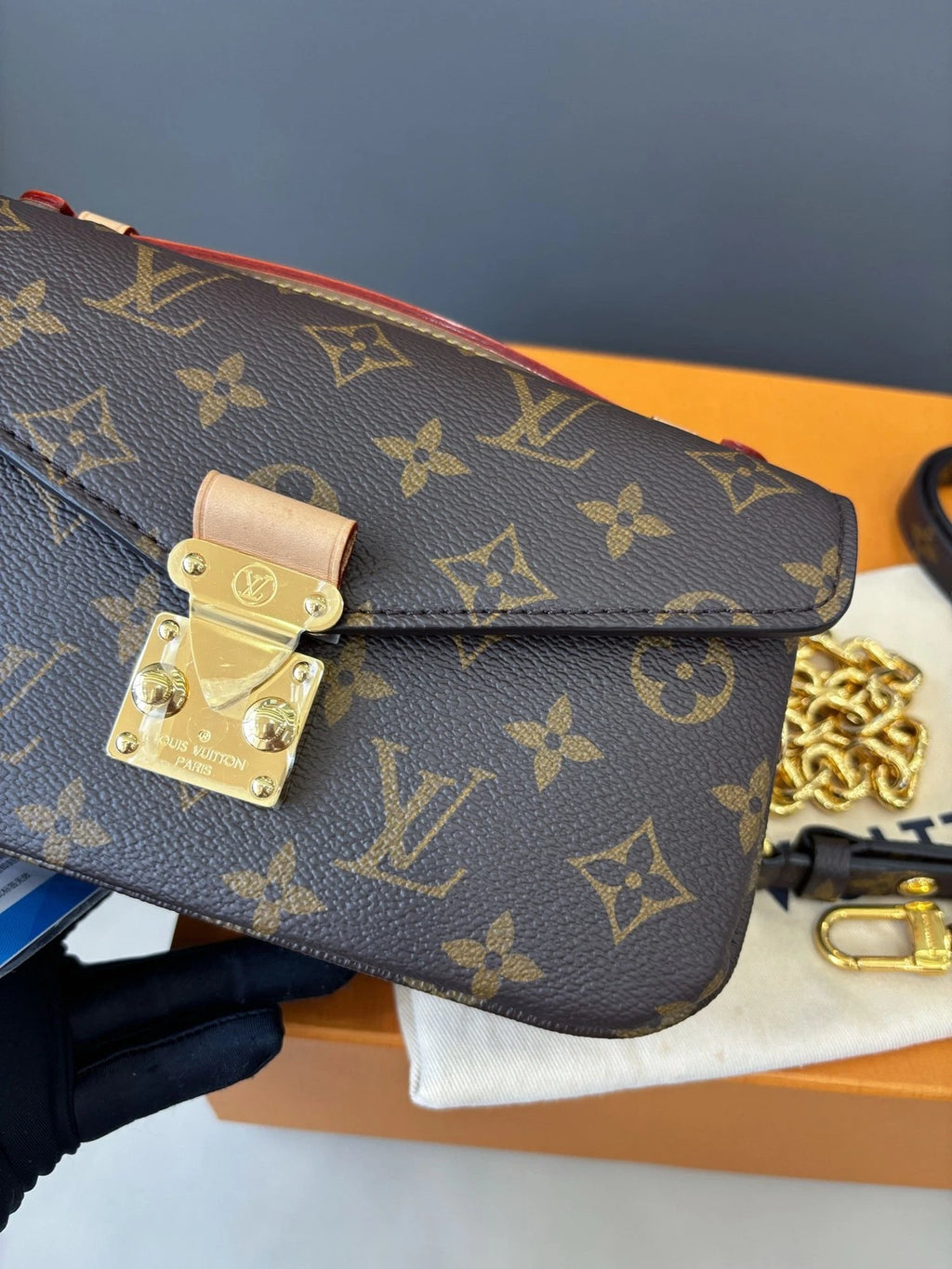 Louis Vuitton Metis PM Monogram Chain Shoulder Bag Crossbody Brown Gold
