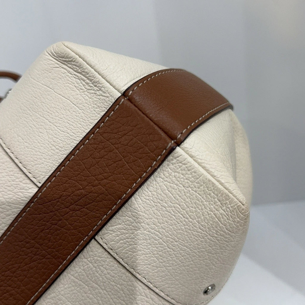 COACH White Leather Drawstring Bucket Shoulder Bag For Women