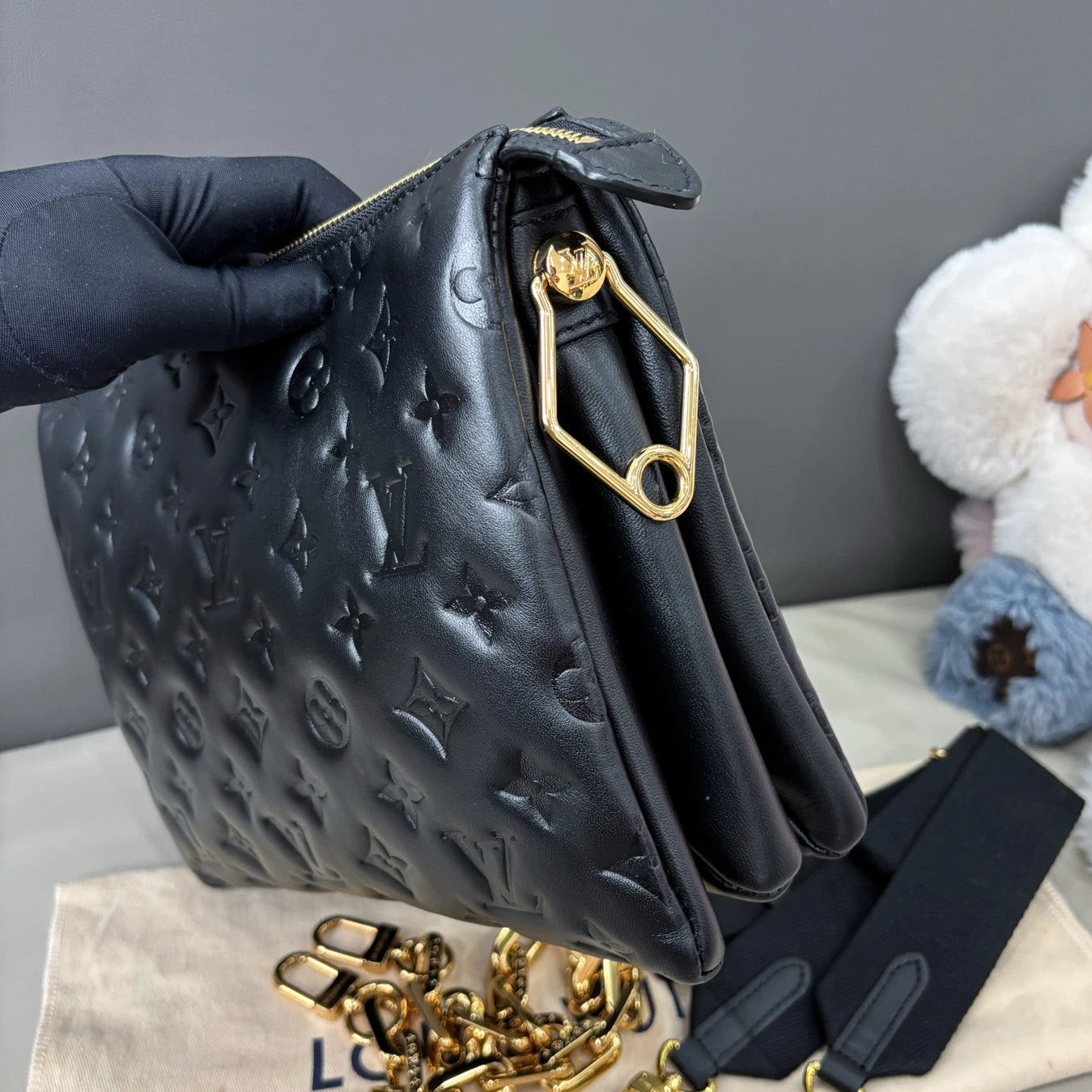 Louis Vuitton Coussin PM Chain Shoulder Crossbody Black Gold Women Classic