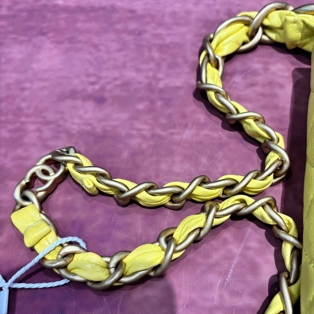 CHANEL Gold Quilted Leather Shoulder Underarm Bag For Women