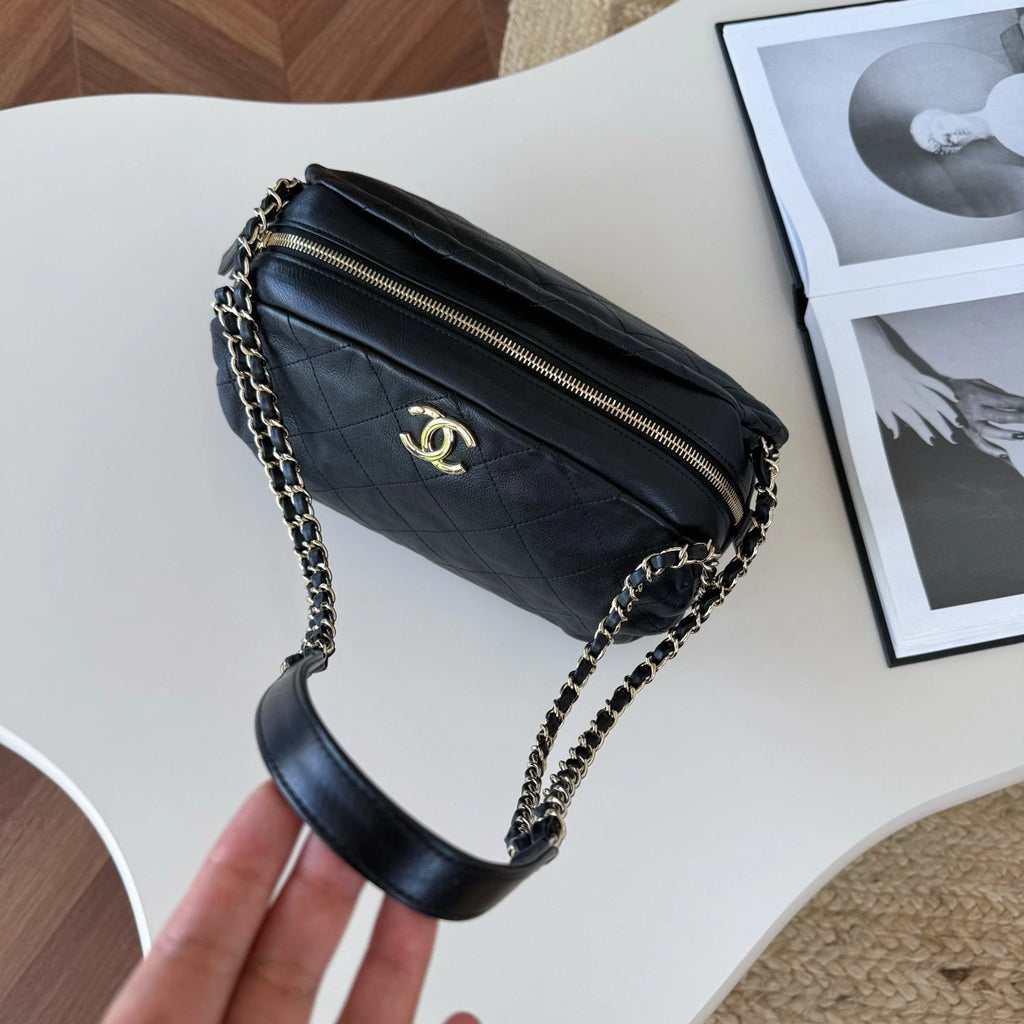 Chanel Calfskin Hobo Chain Shoulder Bag Black Gold Used Women Classic