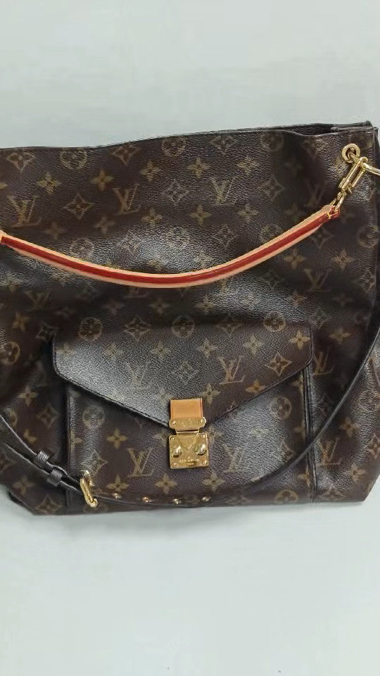 SJ0001 Louis Vuitton Hobo bag