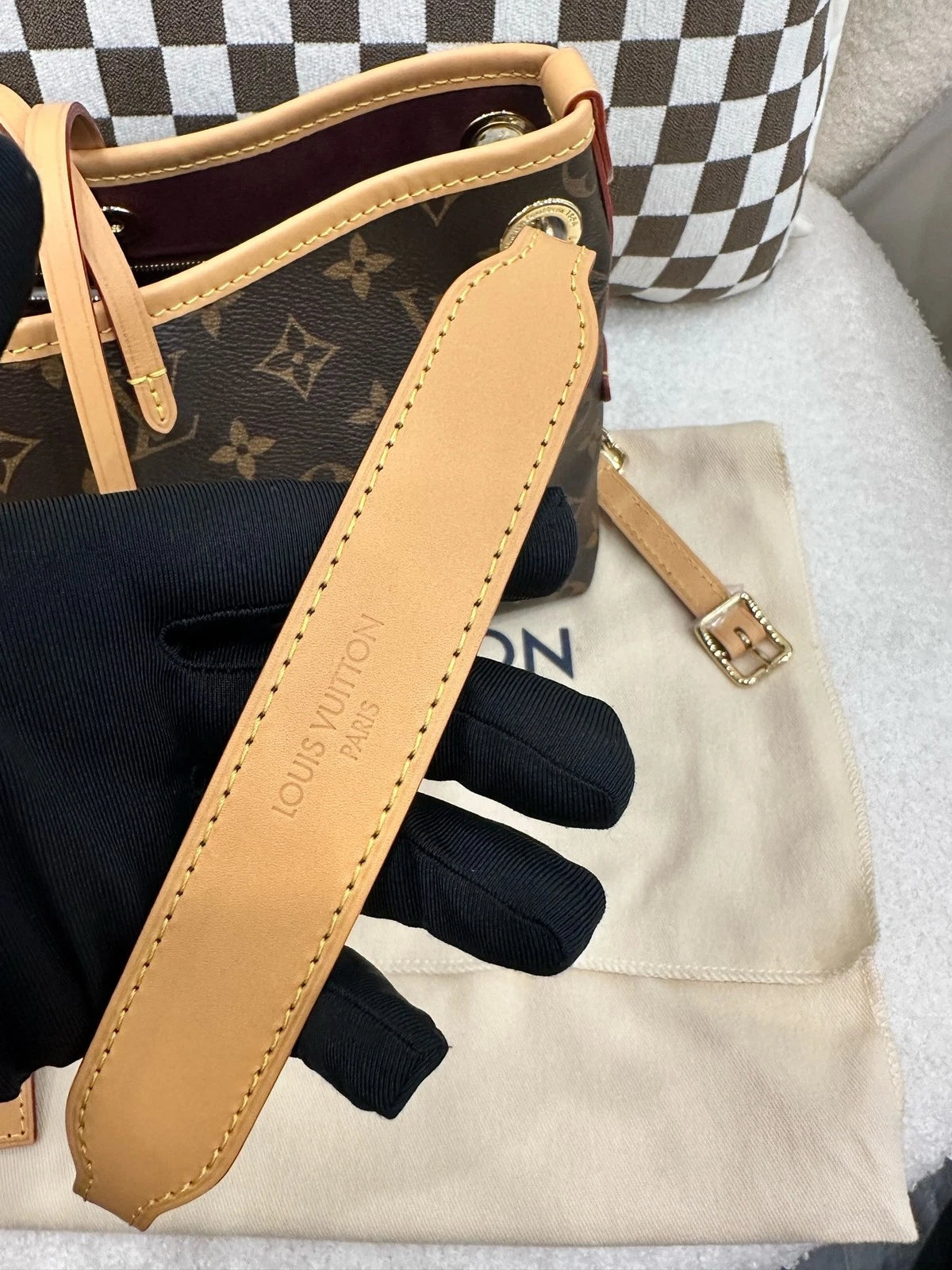 Louis Vuitton Carryall Canvas Tote Bag Excellent