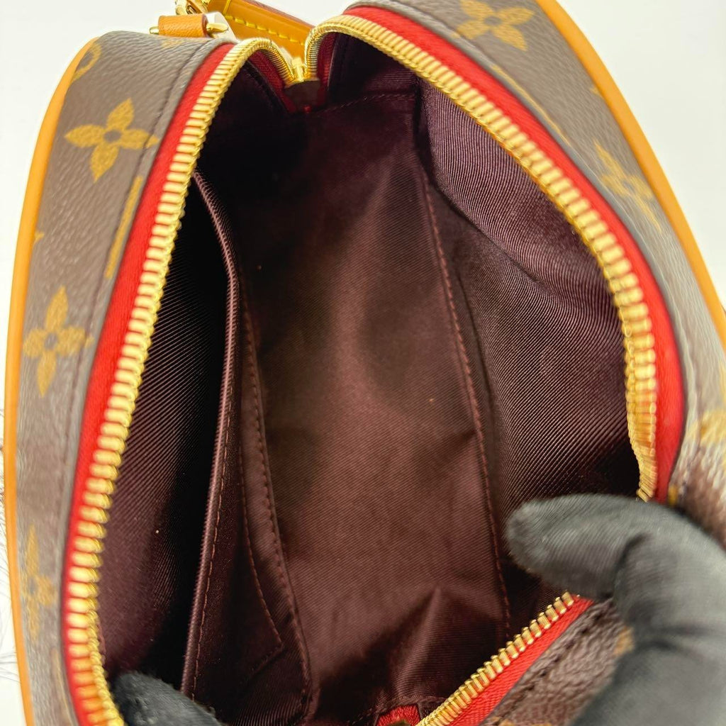SJ0001 Louis Vuitton Camera bag