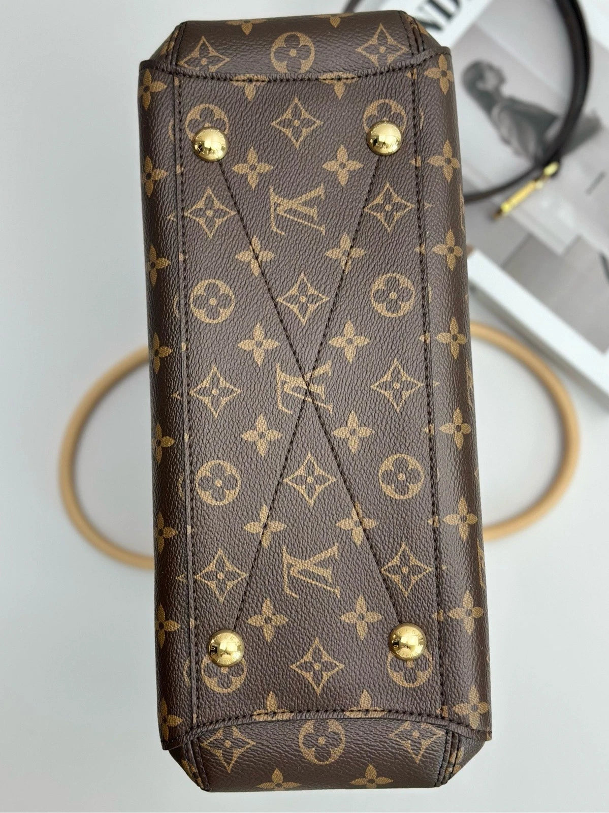 New Louis Vuitton Montaigne MM Monogram Canvas Calfskin Handbag Shoulder Bag