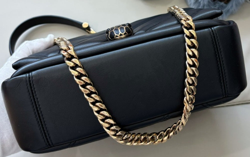 Bvlgari Classic Serpenti Head Chain Shoulder bag  Almost Brand NEW Black Gold