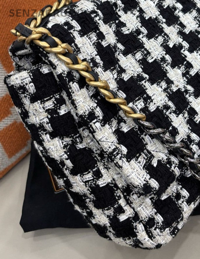 Chanel Houndstooth Maxi 19 Chain Shoulder Bag Black White Used Women Classic