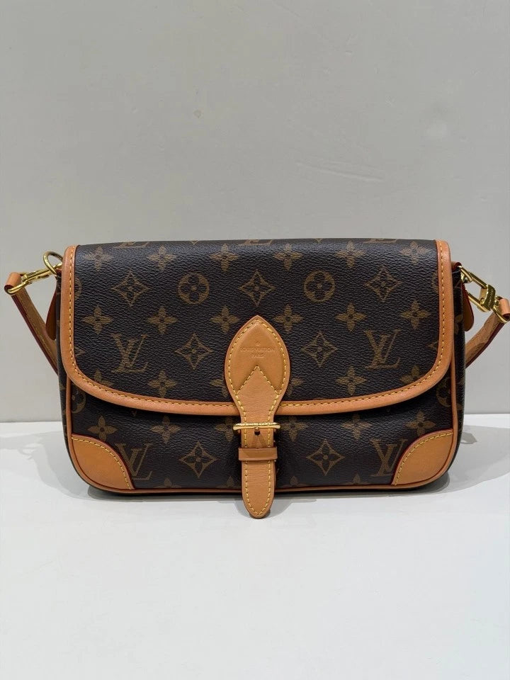 Louis Vuitton Canvas Baguette Shoulder Bag for Women
