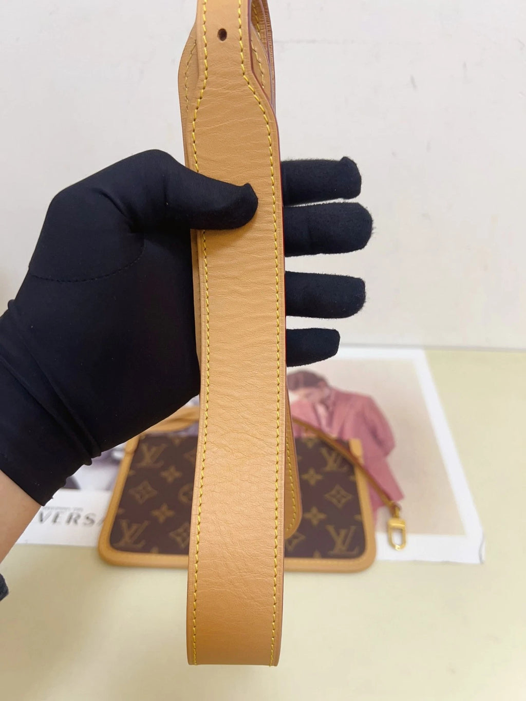 Louis Vuitton Carryall Monogram Brown Gold Shoulder Bag Crossbody Excellent