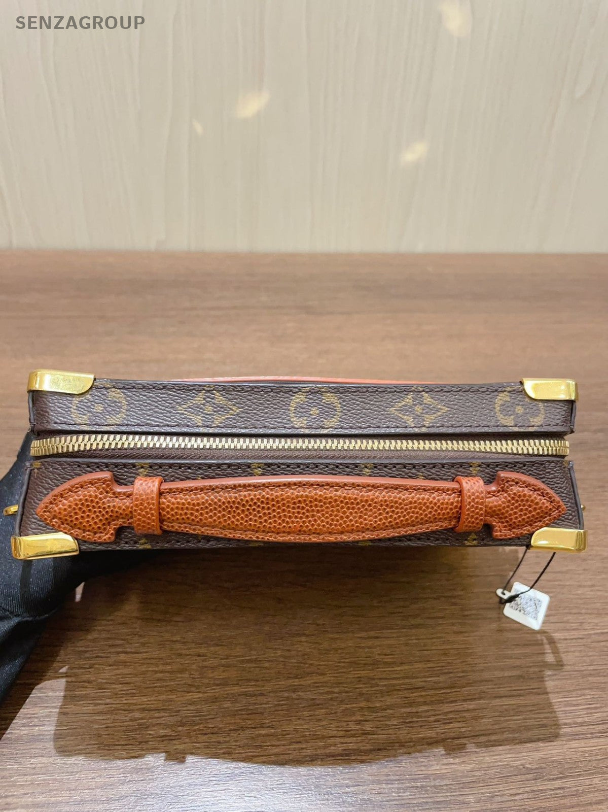 sj0001 Louis Vuitton canvas lv x NBA  Handle Trunk