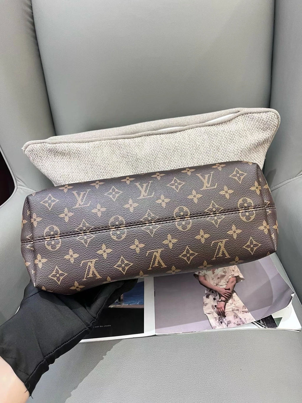 Louis Vuitton Graceful Monogram Brown Gold Shoulder Bag Excellent