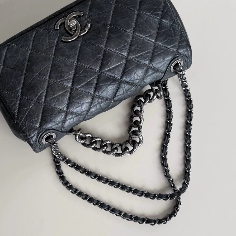 Chanel Calfskin Diamond Silver Chain Shoulder Bag Crossbody Gray
