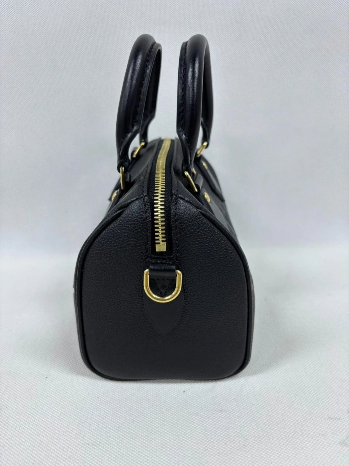 SJ0001 Louis Vuitton Speedy 20 black leather Z