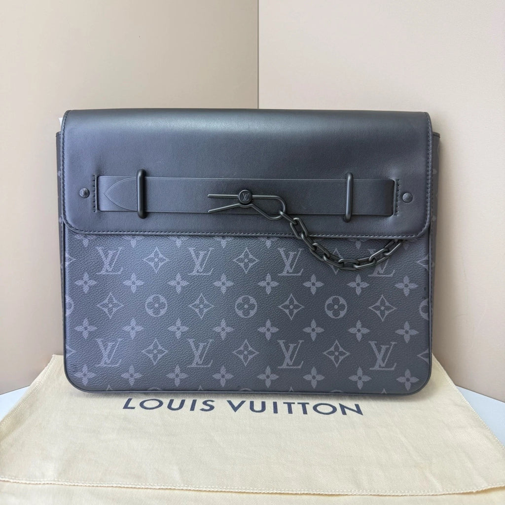 Louis Vuitton Monogram Canvas Black Clutch For Unisex Adults