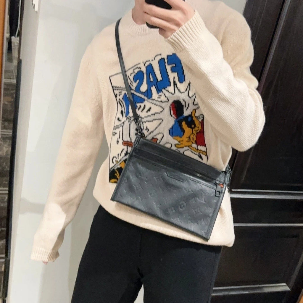 Louis Vuitton Limited 2-in-1 Flat Messenger Calfskin Crossbody Women