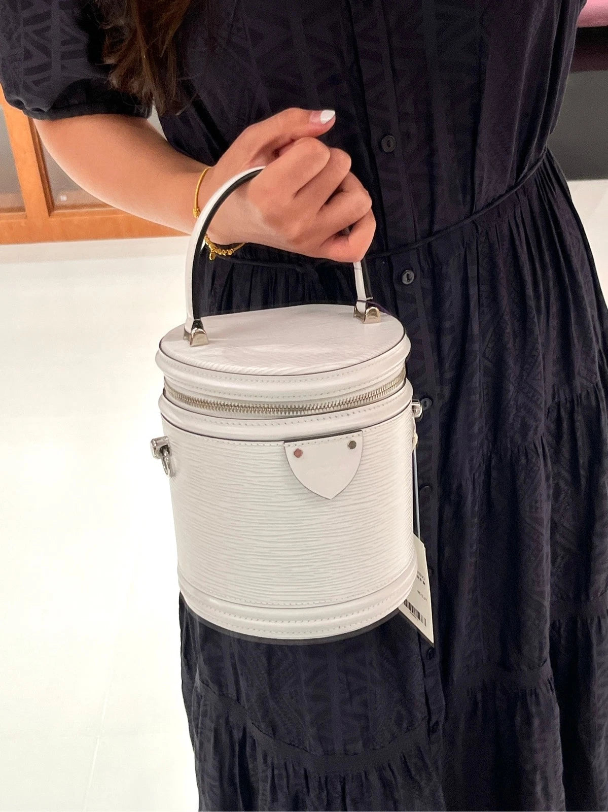 Louis Vuitton White Epi Leather Bucket Bag For Women
