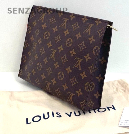Louis Vuitton Monogram Clutch Handbag Toiletry bag Brown