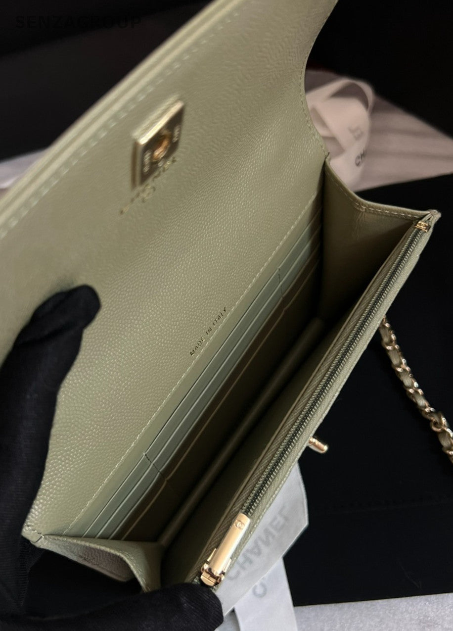 Chanel 25C Diamond Top Handle Bag Chain Crossbody Green Gold  Women Classic