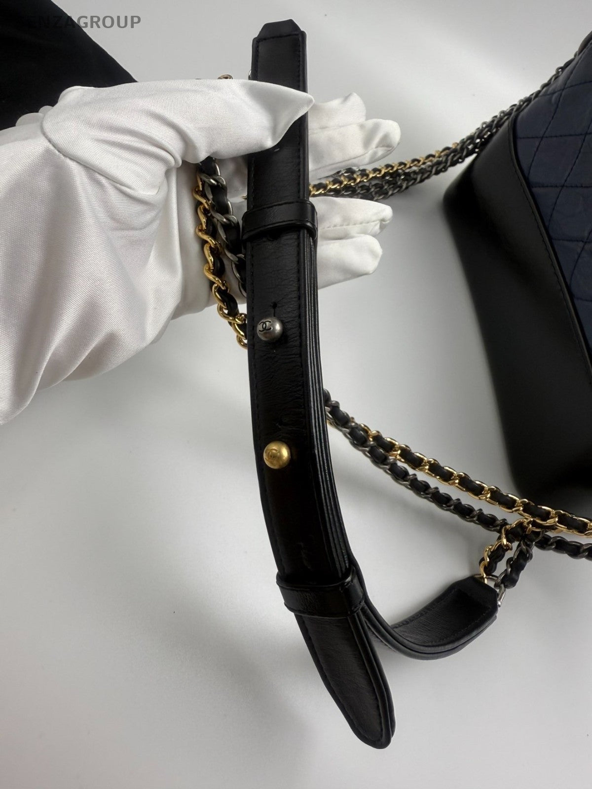 Chanel Gabrielle MM Calfskin Chain Shoulder Bag Crossbody Navy Black Gold Women
