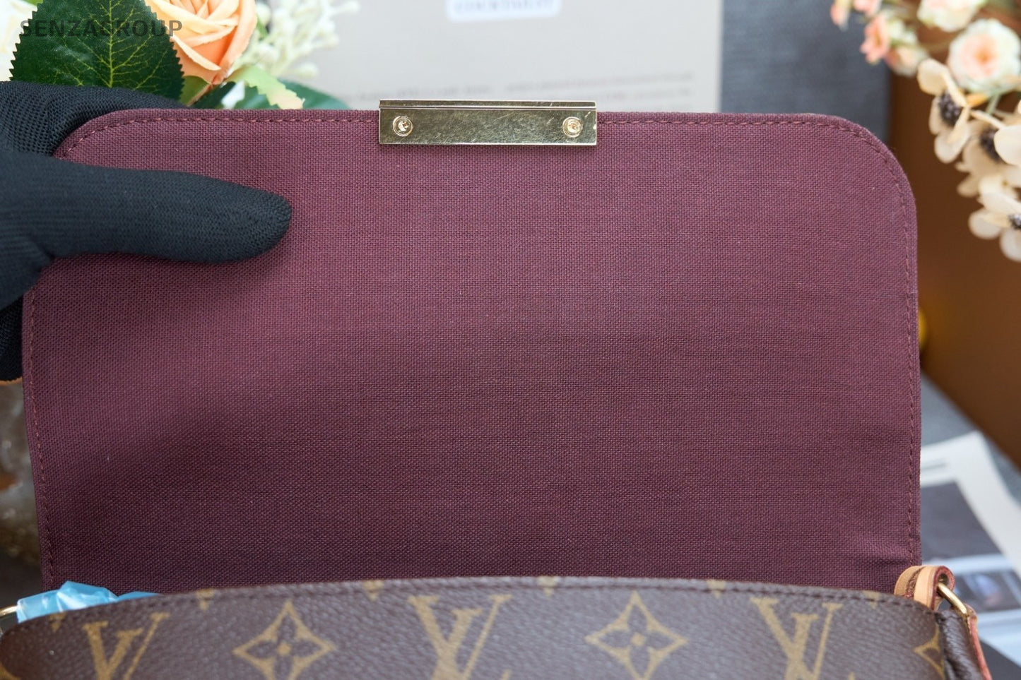 Louis Vuitton Favorite MM Monogram Shoulder Crossbody Bag Women Brown