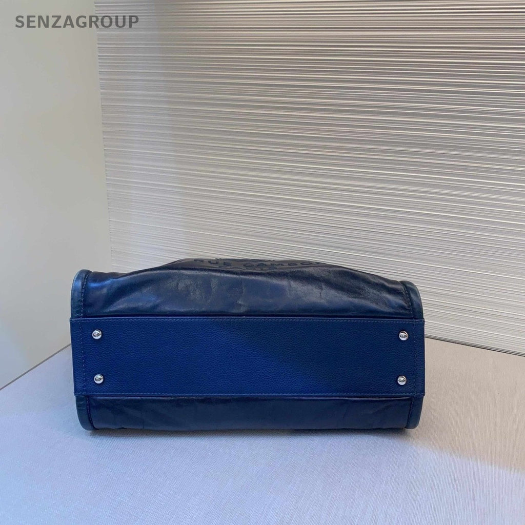 CHANEL Combom Shoulder bag Oil wax leather Deep blue Women Classic