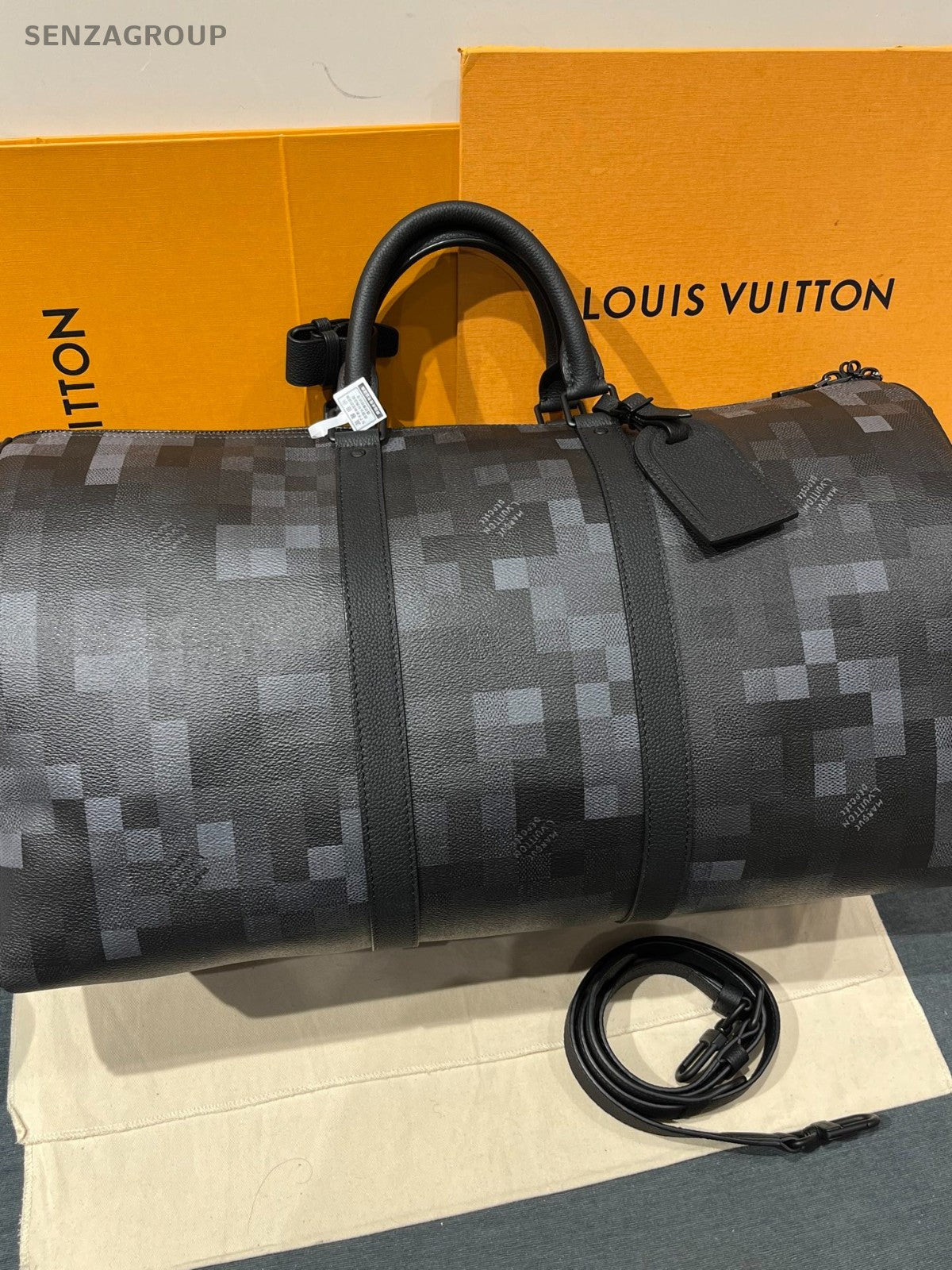 Louis Vuitton MKeepall Bandoulière Tote Bag Black Unisex Adults Classic
