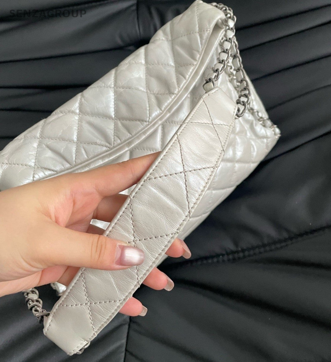 Chanel Diamond Hobo Chain Shoulder Bag White Silver Used Women Classic