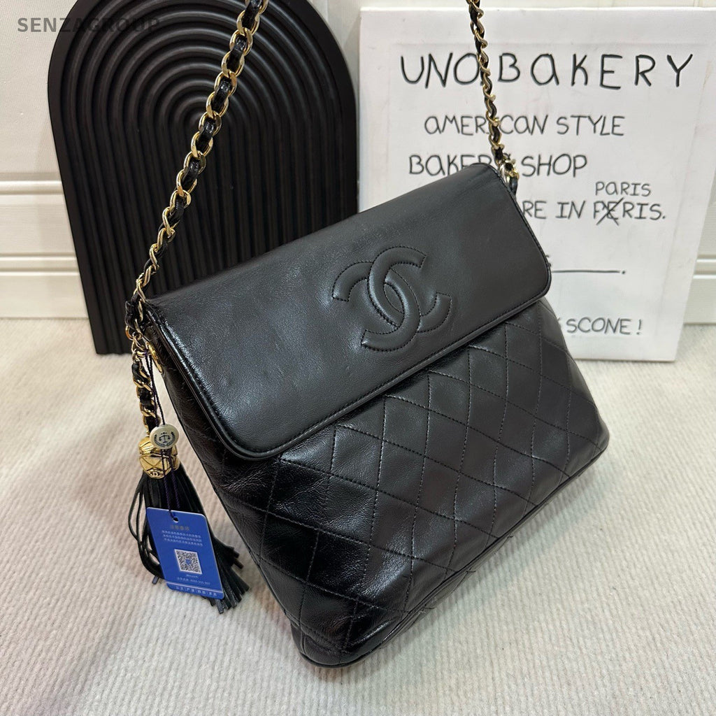 CHANEL Vintage CC Logo Tassel Chain Shoulder bag Black Gold Women Classic