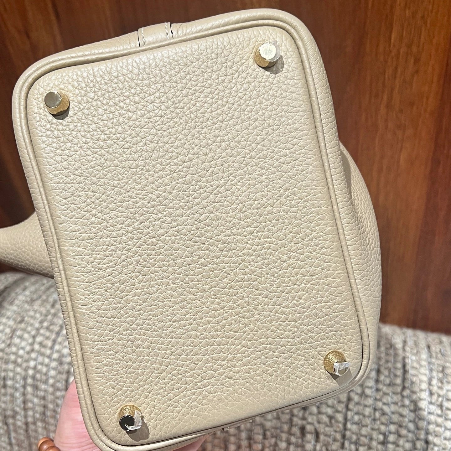 Hermes Leather 18 Gray Gold Hardware Bucket Handbag For Women
