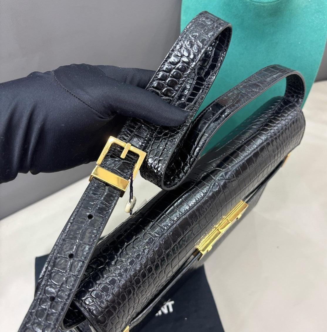 Saint Laurent Manhattan MM Shoulder Bag Black Gold Women Classic