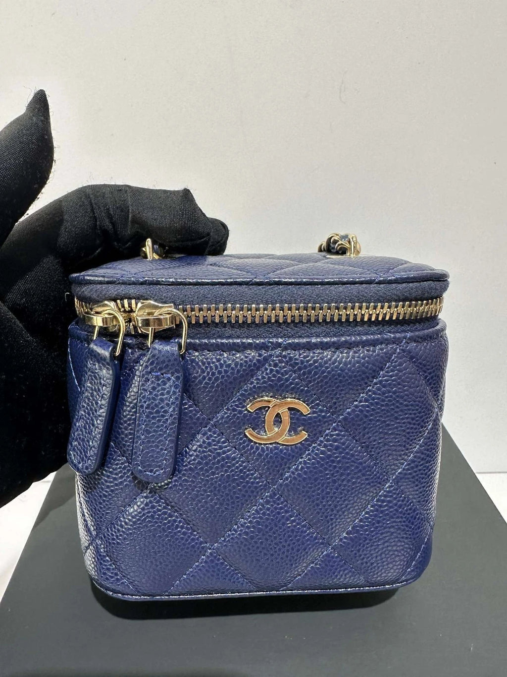 CHANEL Navy Chain Shoulder Crossbody Bag For Women