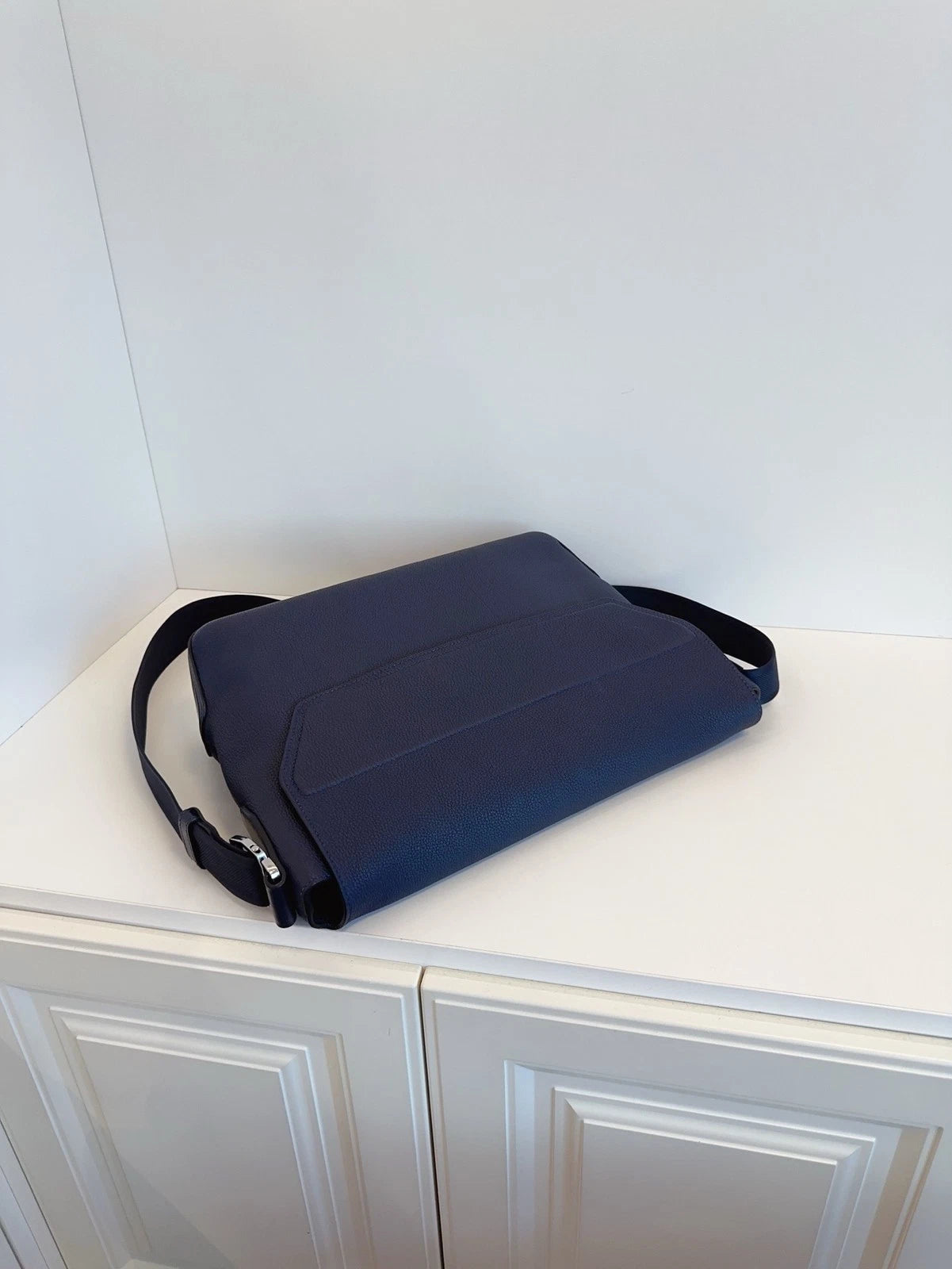 Hermès Citynews Messenger Bag Togo Leather Midnight Blue Classic