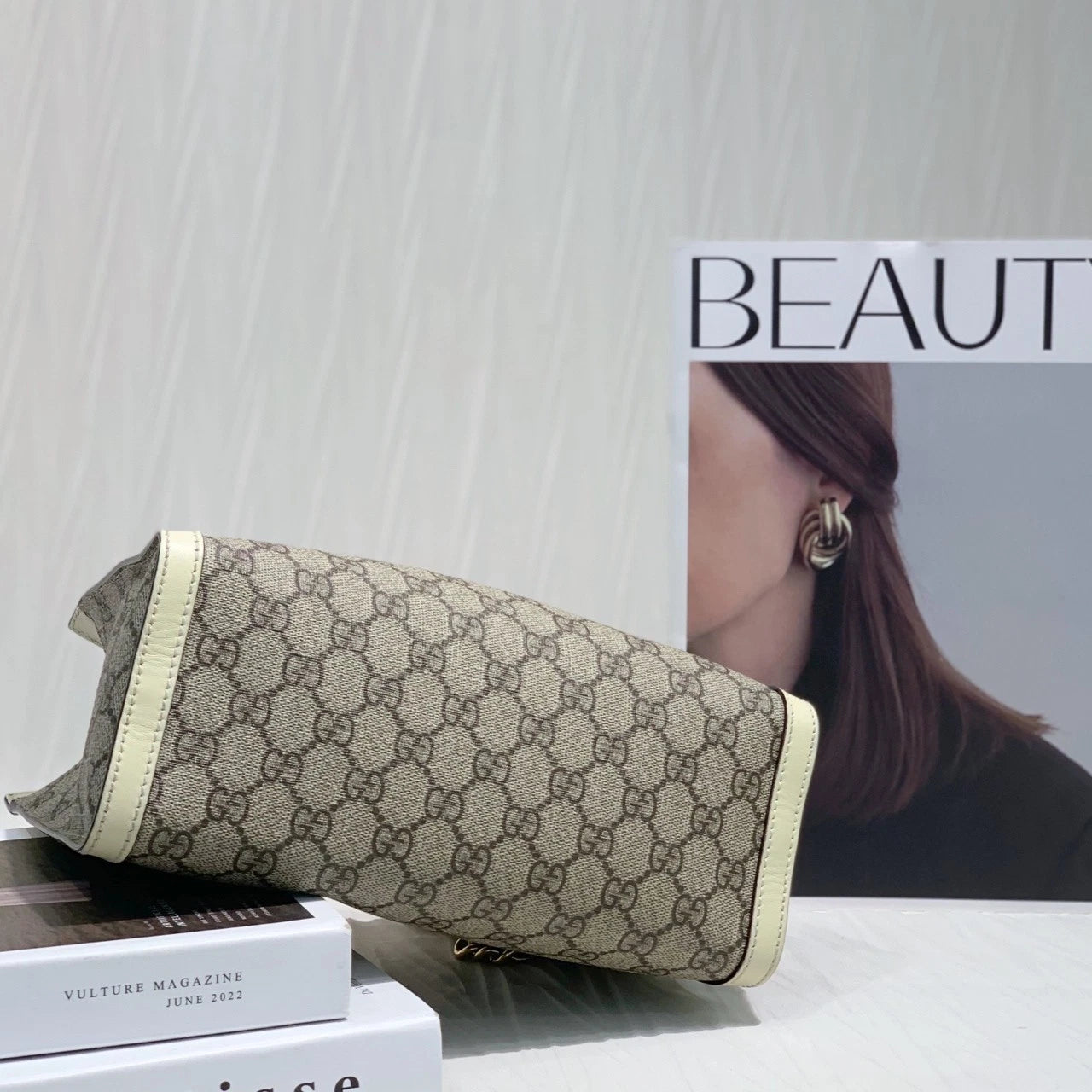 Gucci Canvas Classic White Small Shoulder Bag For Women