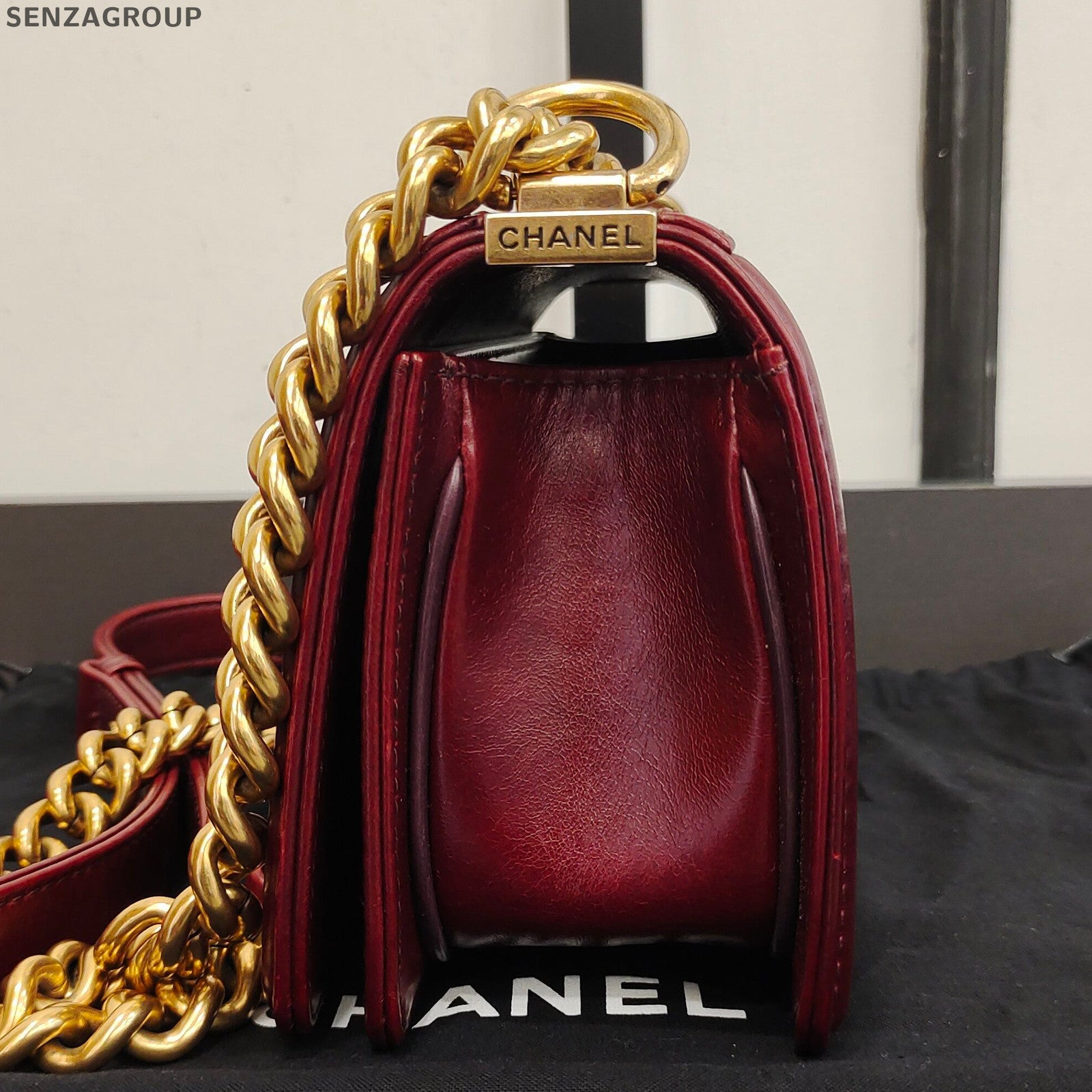 Chanel Le Boy Quilted Chain Shoulder Bag Red Gold Classic Fashion Women