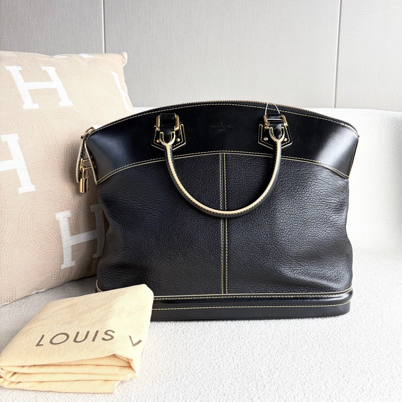 Louis Vuitton Suhali Calfskin Top Handle Bag Black Gold Women Classic