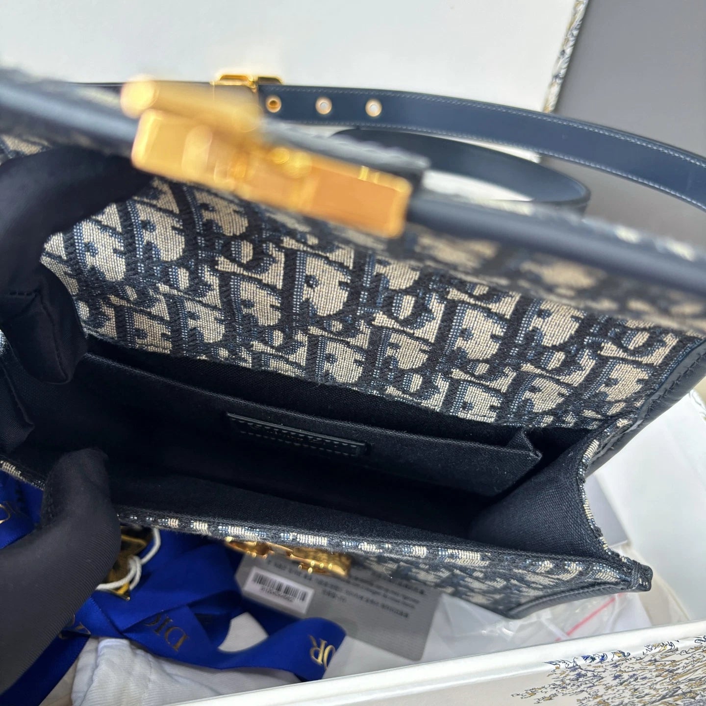 Excellent Christian Dior 30Montaigne PM Blue Oblique Canvas Shoulder Bag GHW