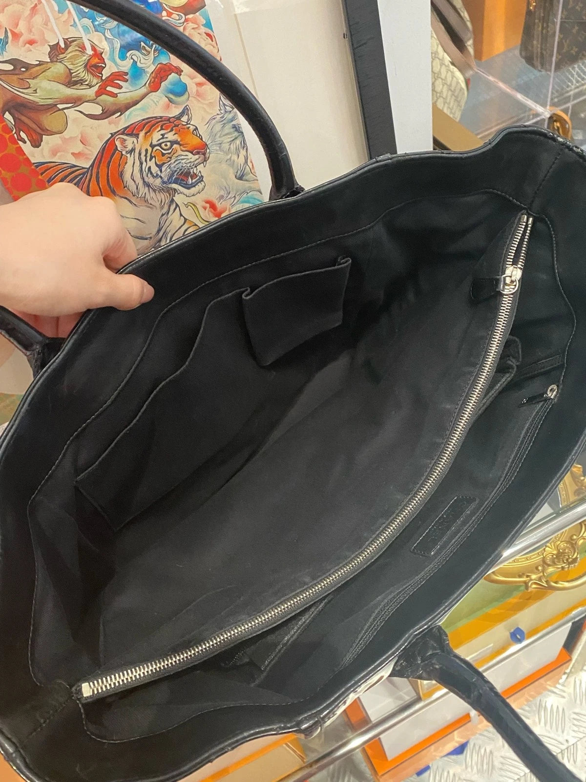 Chanel Women's Patent Leather Shoulder Bag Black
