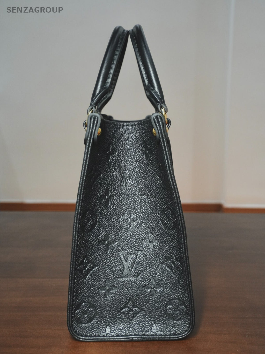 LOUIS VUITTON M45595  Black Monogram Empriente ON THE GO PM CHIP VERSION
