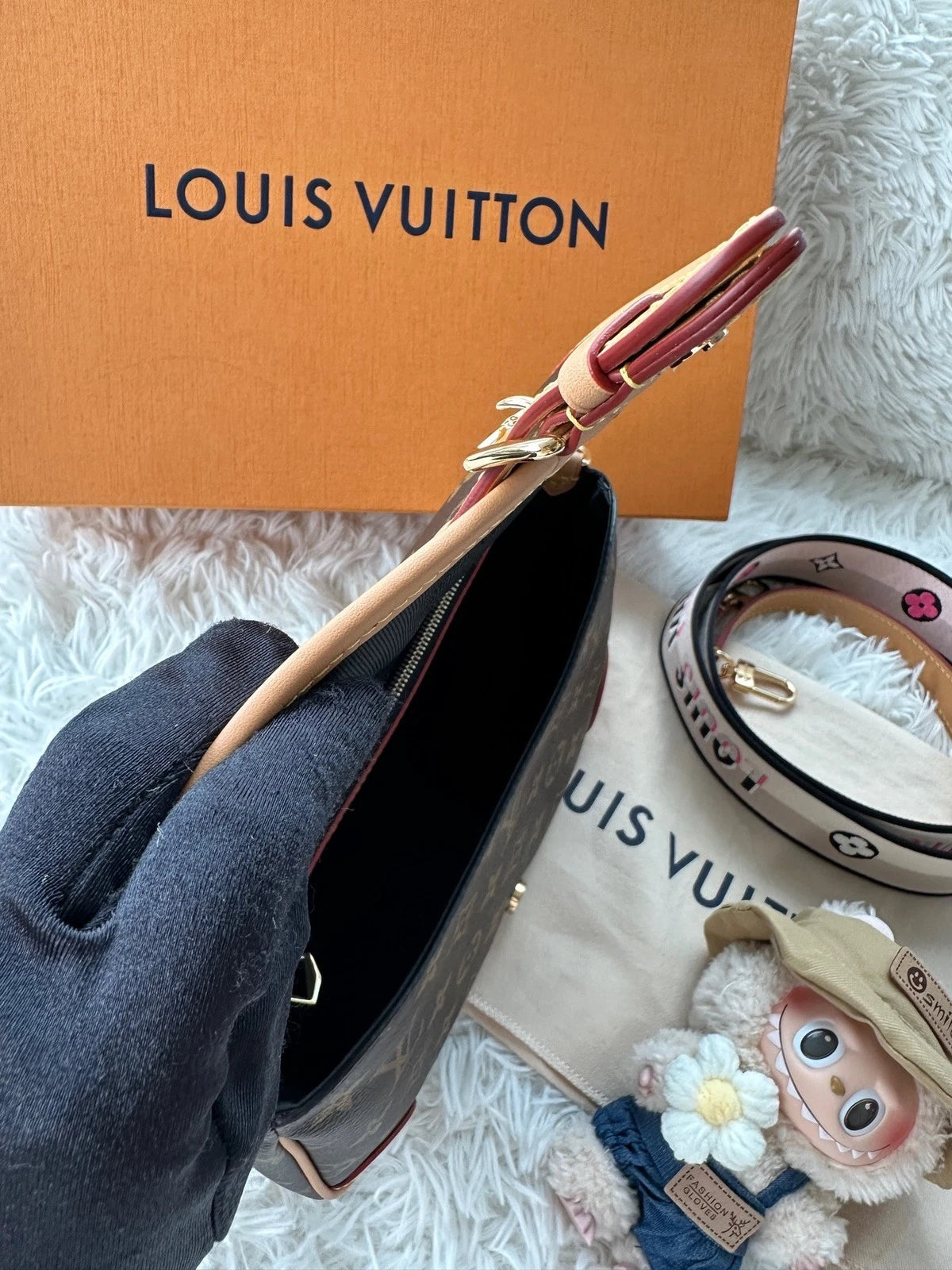 Louis Vuitton Diane Monogram Canvas Shoulder Bag Excellent
