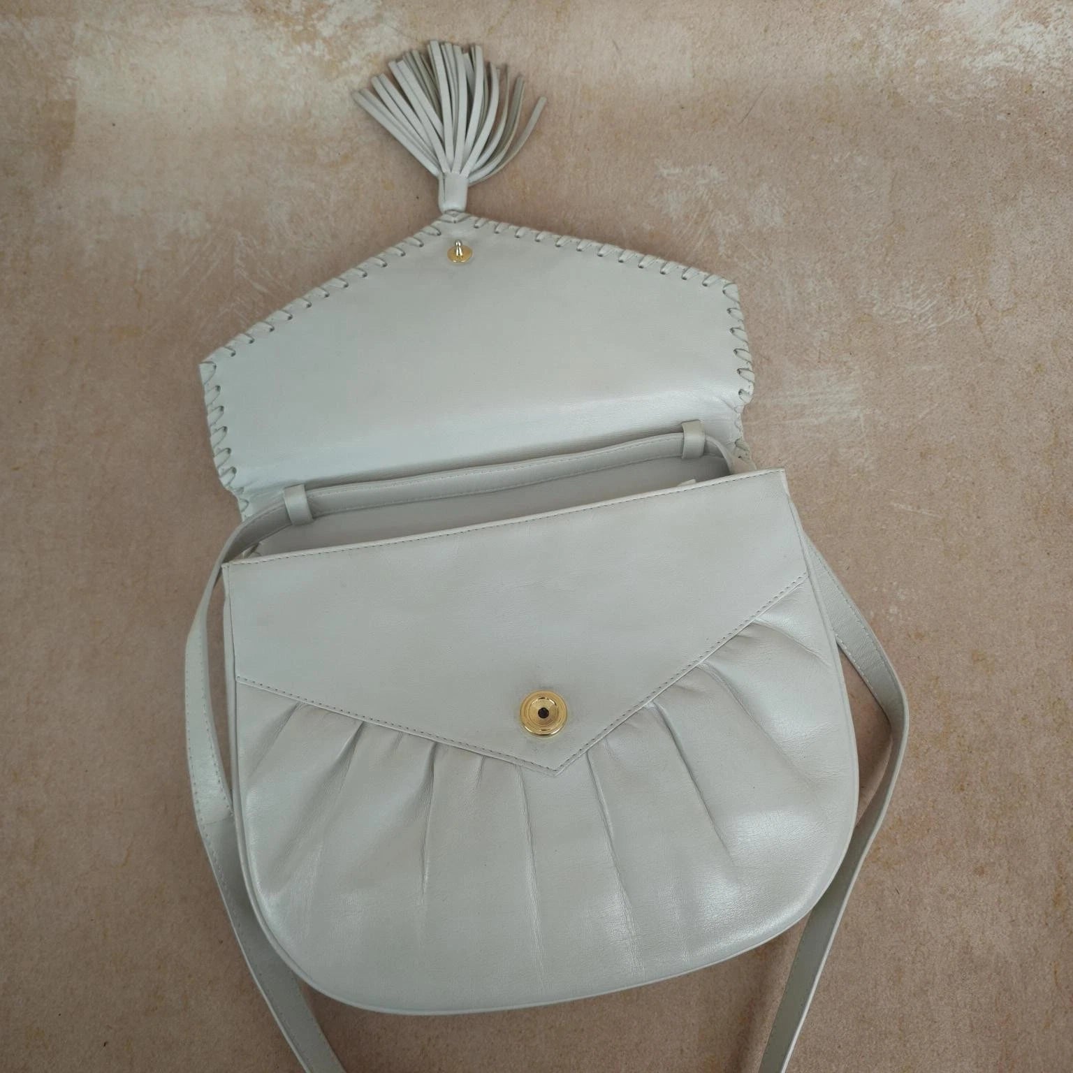 Saint Laurent Saddle White Cream Shoulder Bag Excellent