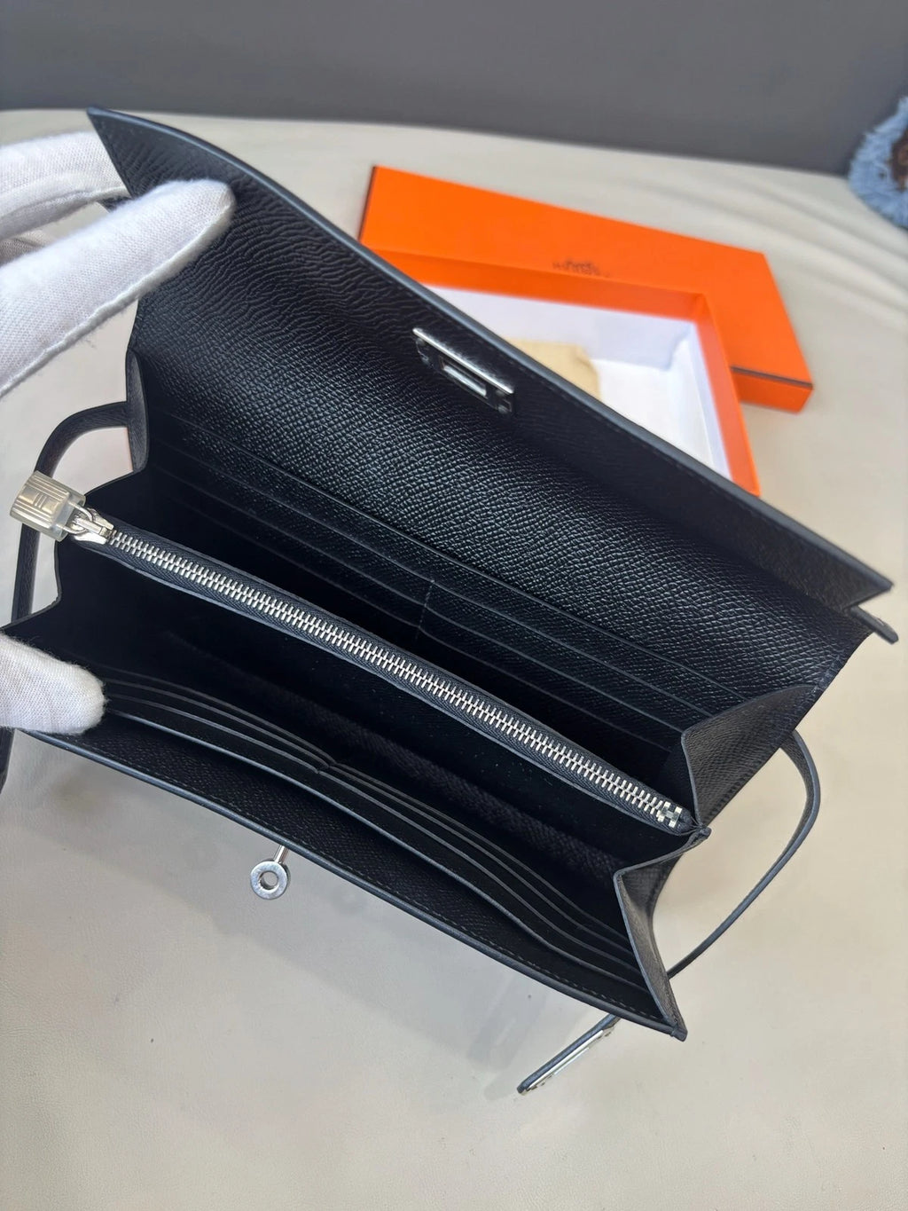 Hermès Kelly Long Wallet Card Holder Daily Use Black Silver Women Classic
